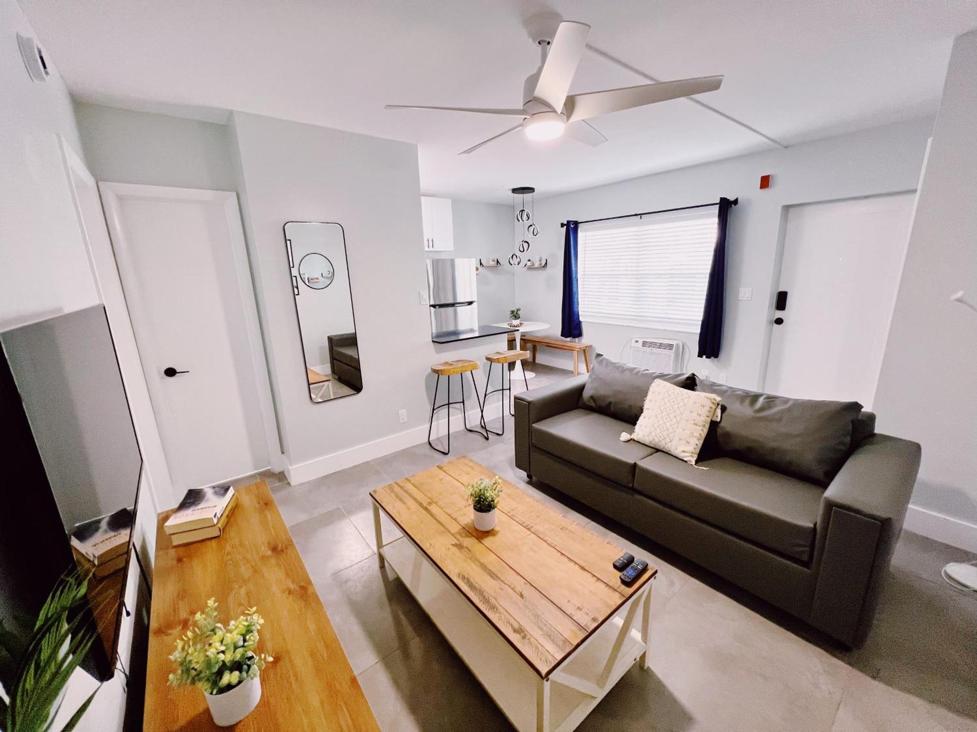Holiday Park Apartments By Lowkl Fort Lauderdale Extérieur photo